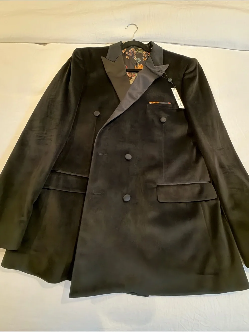 Paisley & Gray Double-Breasted Black Velvet Slim Fit Blazer